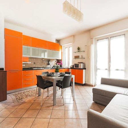 Martesana Flat With Balcony - M1 Gorla And Turro Apartment Milan Bagian luar foto