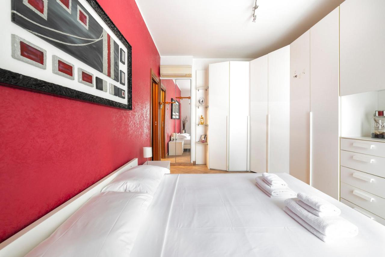Martesana Flat With Balcony - M1 Gorla And Turro Apartment Milan Bagian luar foto